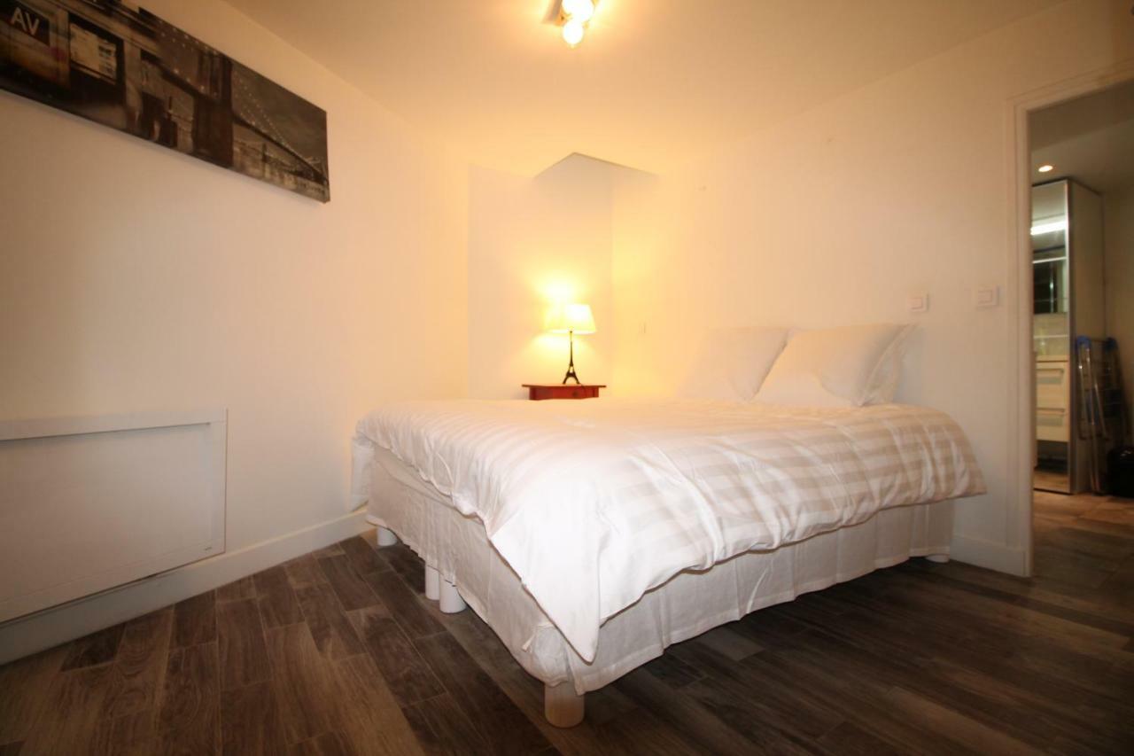 Cozy Saint Georges Apartment ปารีส ภายนอก รูปภาพ